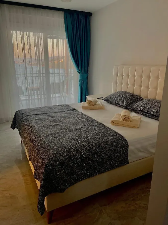 Beach Front Apartment Bogazici 0*,
